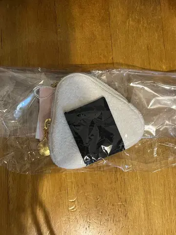 페이러 파우치 오무스비코로린