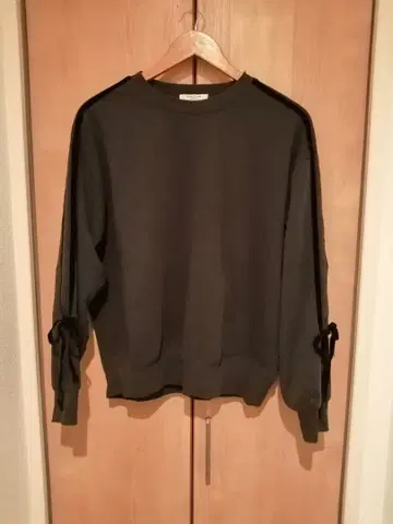 프릭스스토어 소매 라인 리본 맨투맨 트레이닝복 F