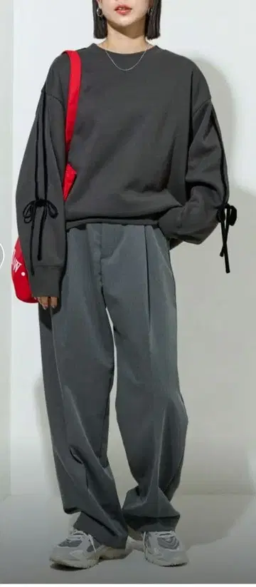 프릭스스토어 소매 벨벳 라인 리본 그레이 맨투맨 트레이닝복 F