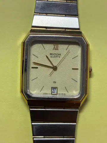 RICOR 쿼츠 손목시계
