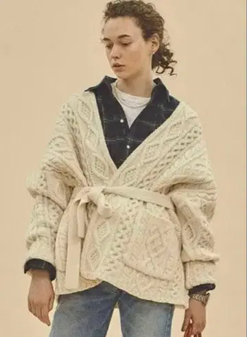 THE SHINZONE 아이보리 케이블 니트 가디건