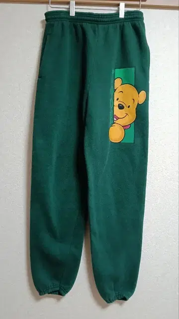 푸우 프린트 다크 그린 스웨트 팬츠