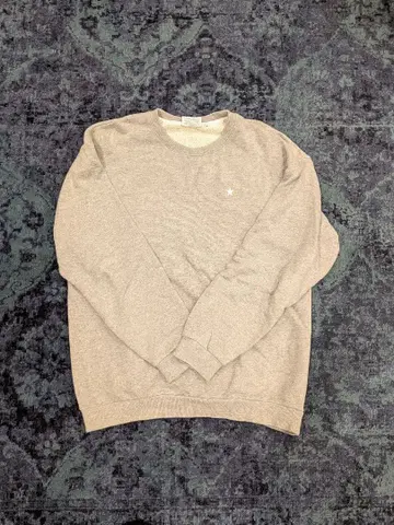 컨버스 스핀들 스타 맨투맨