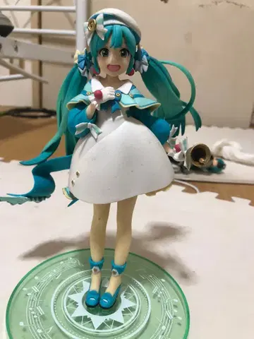 하츠네 미쿠 피규어 드레스 스타일