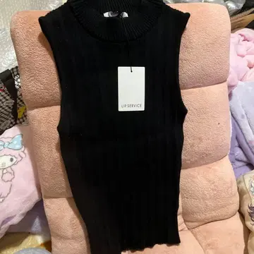 LIP SERVICE 슬리브리스 블랙