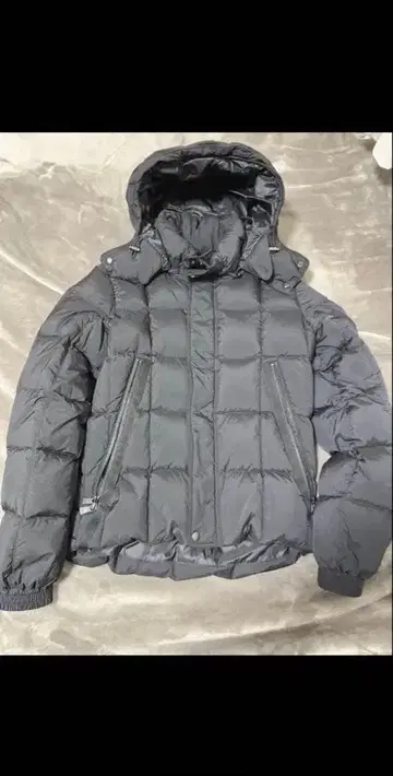 TATRAS BOESIO 보에시오 다운 1 블랙