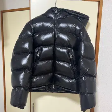 ZARA 블랙 다운 자켓 L 사이즈