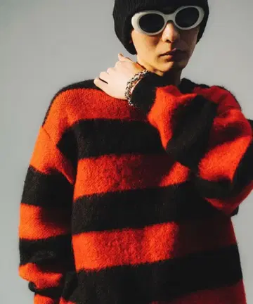 FTW 모헤어 빨간색 블랙 보더 스웨터