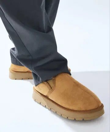 FREAK'S STORE 한정판 전개 페이크 무스탕 하이 밑창 슬립온