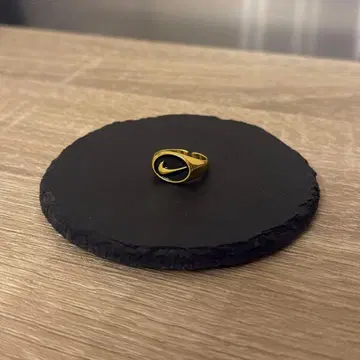 Swoosh 나이키 로고 반지