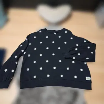 HELLO SANFRANISCO 꽃무늬 트레이닝복 네이비