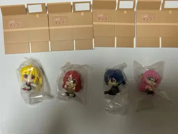 봇치더록! 종이상자에 숨을 수 있어! 잇테츠밴드의 앉아있는 피규어 컴프