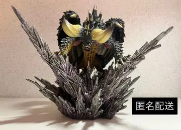 몬스터 헌터 월드 네르기간테 피규어