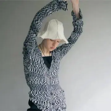 PERVERZE 퍼버즈 샤이닝 내로우 가디건