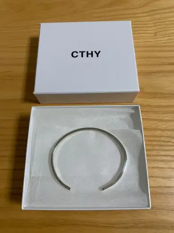 CTHY FLAT BANGLE by Silver925