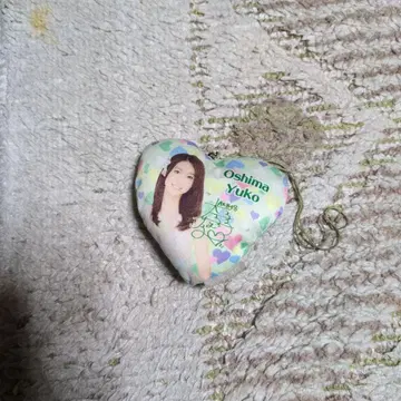 전 AKB48 오시마 유코 하트형 스트랩