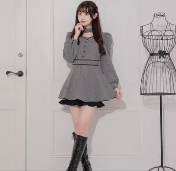 pium 초커 포함 깅엄 셋업