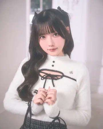 미셸 마카롱 데콜테 오픈 샤기 상의