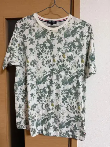 BEAMS HEART 꽃무늬 티셔츠 M 사이즈