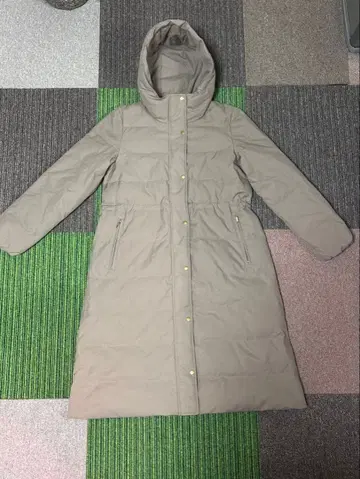 베이지 nissen 후드 부착 롱 다운 코트 9AR