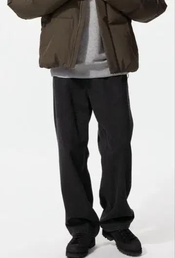 UNIQLO 블랙 데님 와이드 팬츠