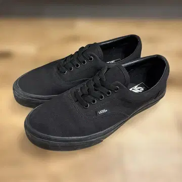 반스 에라 올블랙