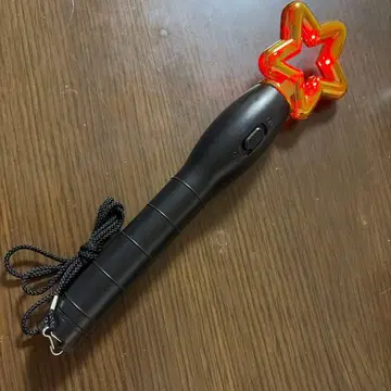 히카와 키요시 빨갛게 빛나는 별 모양 응원봉