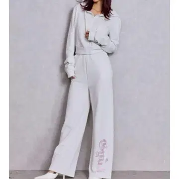 [ GYDA ] 쇼트 라메 후드티 라메 플레어 팬츠 셋업