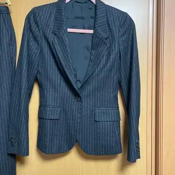 다크 그레이 스트라이프 비즈니스 정장 상하의