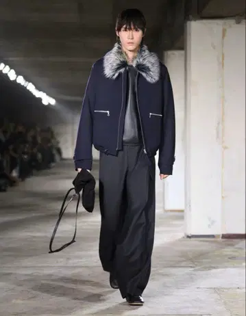 최종 가격 인하 Dries Van Noten BIS FUR JACKET