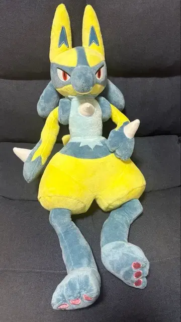 포켓몬스터 메챠모후굿토 봉제 인형 옐로우 컬러 루카리오 이로치