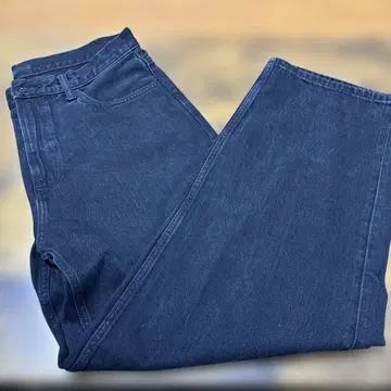 UNIQLO 블랙 데님 팬츠 사이즈 48