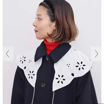 Dot&Stripes 컷워크 자수 빅 탈착식 옷깃