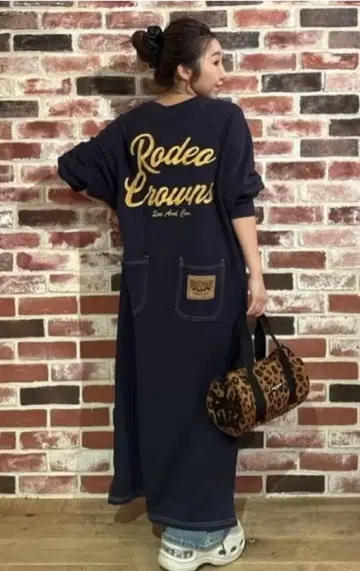 로데오 크라운 래글런 컬러 스티치 원피스 네이비 롱 원피스