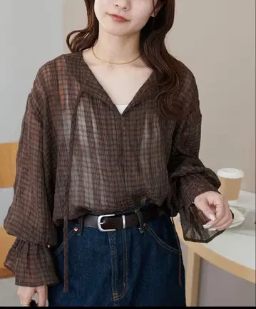 DISCOAT 시어 체크 스키퍼 블라우스 브라운