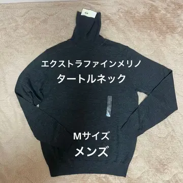 유니클로 메리노 터틀넥 스웨터 다크 그레이 M 사이즈