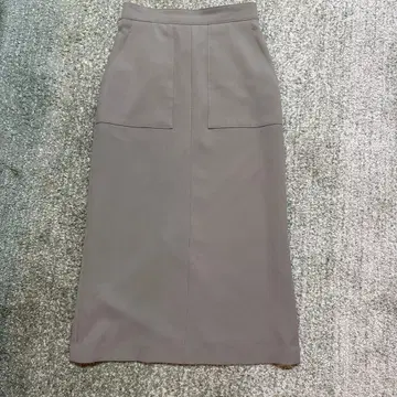 LES MUES 카키 타이트 스커트 사이즈 5 AOKI