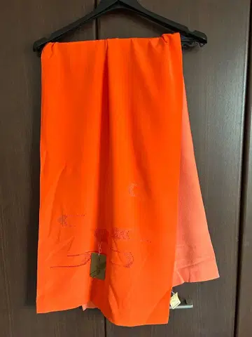 마츠자카야 오렌지 실크 100% 스톨