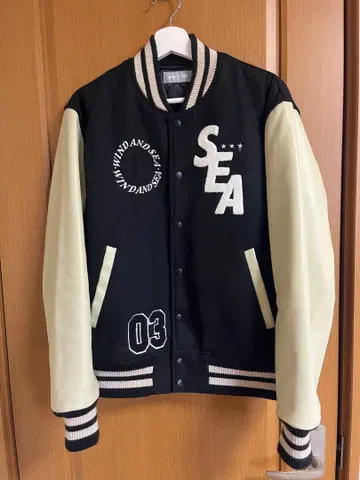 WIND AND SEA Beyouth 바시티 자켓 블랙/크림