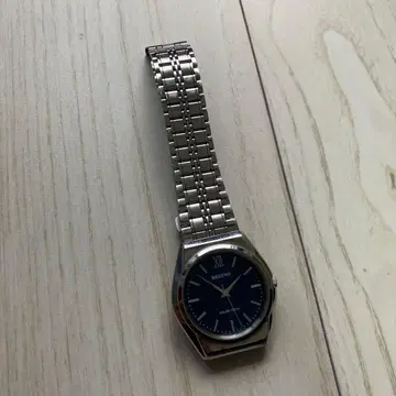 REGUNO 솔라 손목시계 네이비