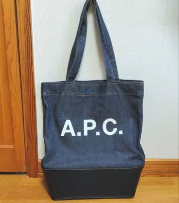 A.P.C. 데님 토트백