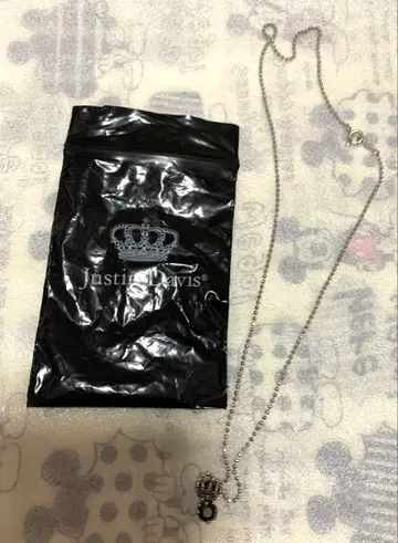 저스틴 데이비스 목걸이