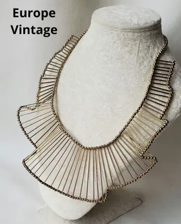유럽 빈티지 메탈 프릴 목걸이