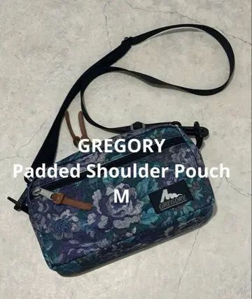 레어 구 로고 그레고리 패디드 숄더 파우치 M 블루 태피스트리 꽃무늬