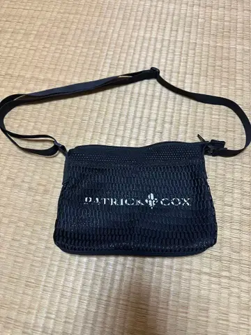 패트릭 콕스 PATRICK COX 블랙 메쉬 사코슈