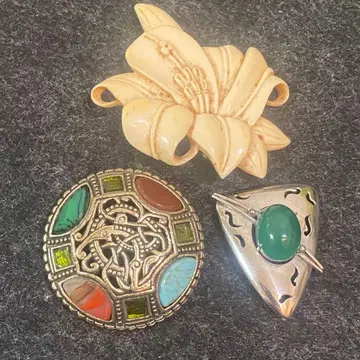 존재감 빈티지 브로치 3종 세트 꽃 x 그린 컬러풀