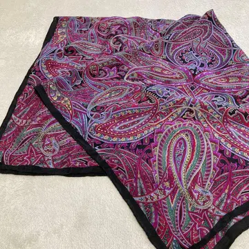 페이즐리 무늬 스카프