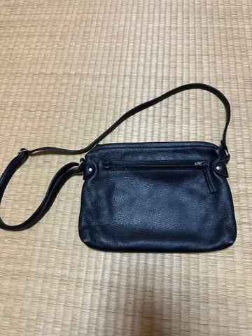 천연 가죽 새상품급! 블랙 가죽 사코슈 숄더백 일본제