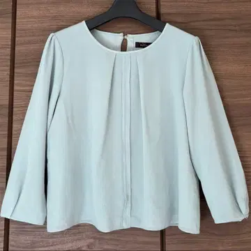 리플렉트 턱 쉬폰 블라우스