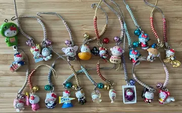 키티 지역 한정 스트랩 etc.